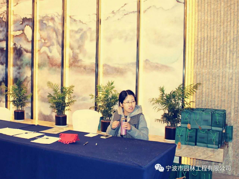 2_meitu_2.jpg 2_meitu_2.jpg