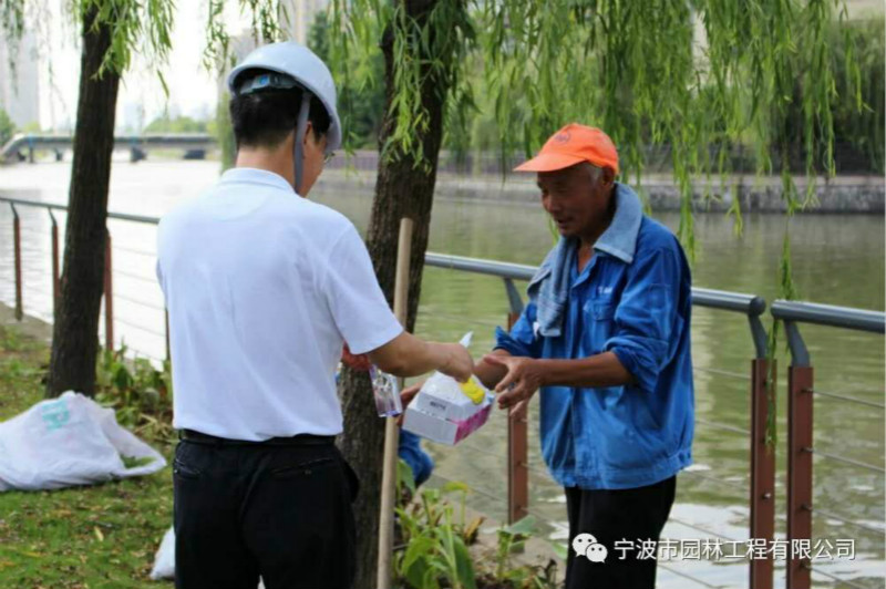 210055529_meitu_1.jpg 210055529_meitu_1.jpg